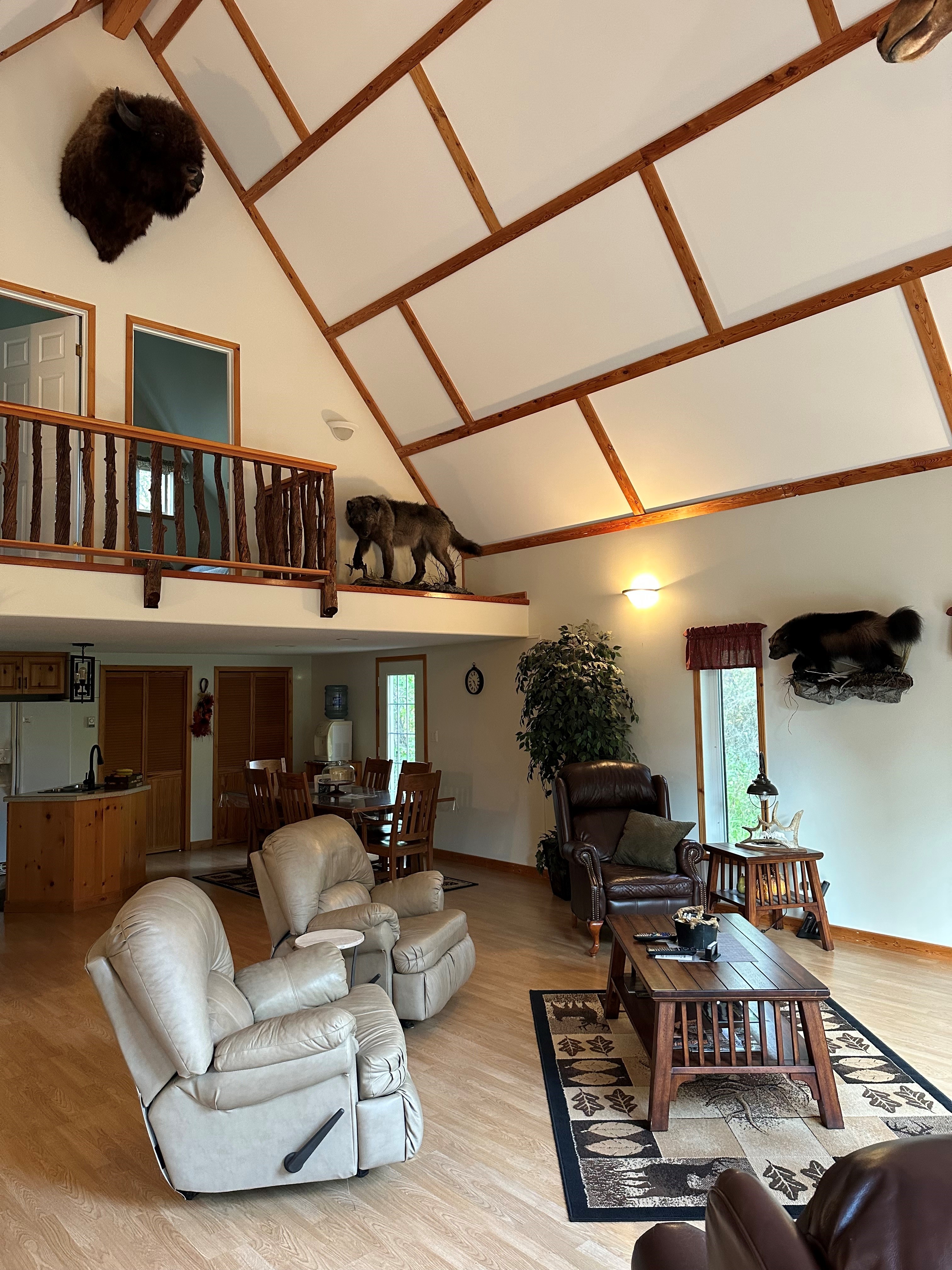 Interior of the Echo Lake Hunts lodge