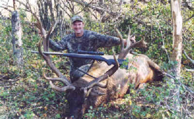 Darrell Slaton from Texas with trophy bull elk at Echo Lake Hunts in Saskatchewan