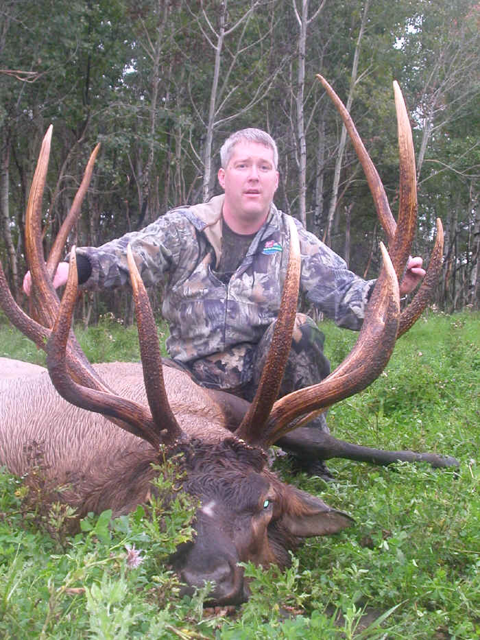 Bobby Reneau from Texas with trophy bull elk at Echo Lake Hunts in Saskatchewan
