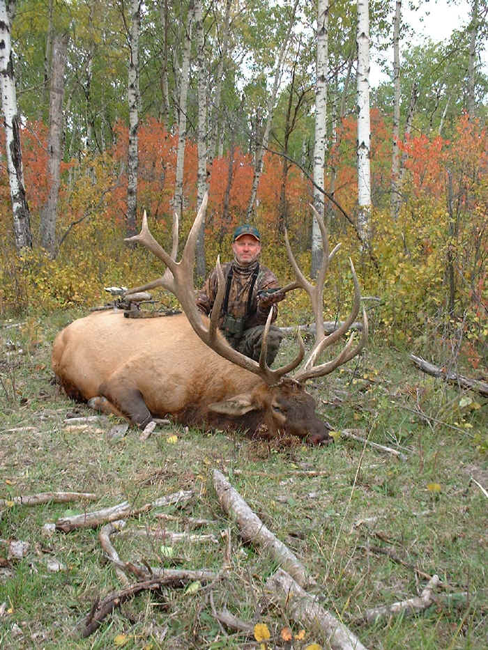 David Foster Jr. from Texas with trophy bull elk at Echo Lake Hunts in Saskatchewan