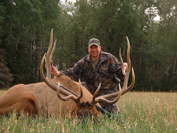 Mike Brethauer from Texas with trophy elk at Echo Lake Hunts in Saskatchewan