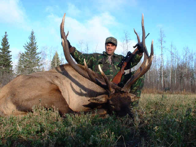 Octavio GuaJardo Jr. from Texas with trophy elk at Echo Lake Hunts in Saskatchewan