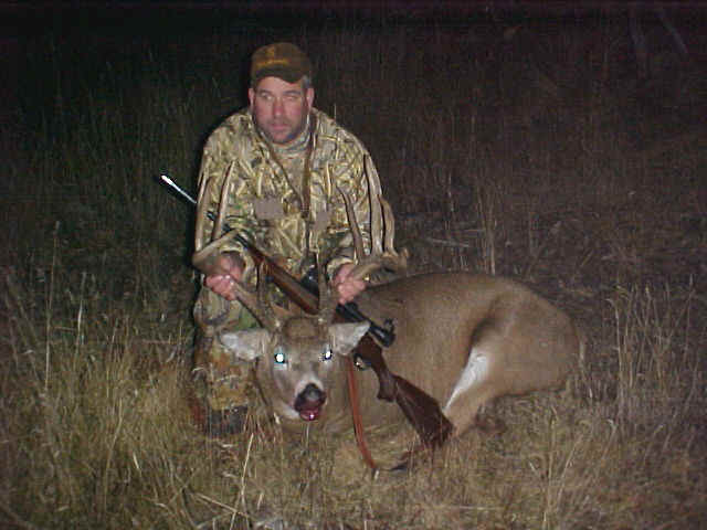 Richard Schroeder from Missouri with trophy whitetail at Echo Lake Hunts in Saskatchewan