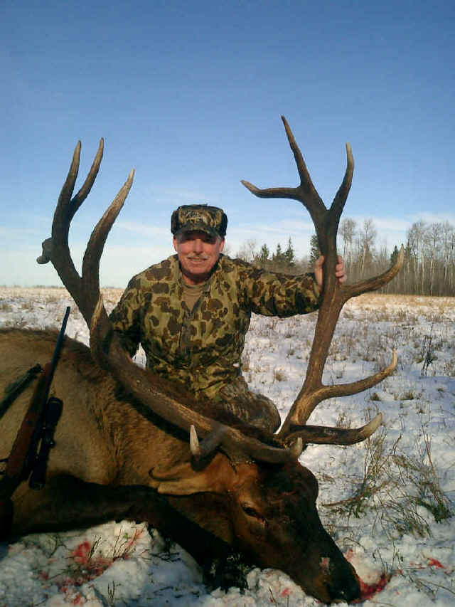 Kirk Christianson from California with trophy elk at Echo Lake Hunts in Saskatchewan
