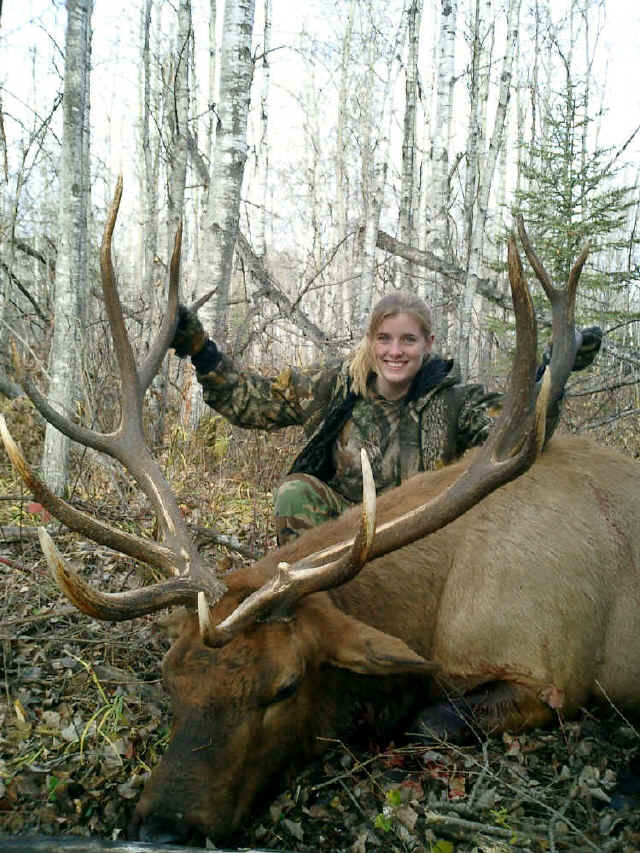 Michelle Inscore from Texas with trophy elk at Echo Lake Hunts in Saskatchewan