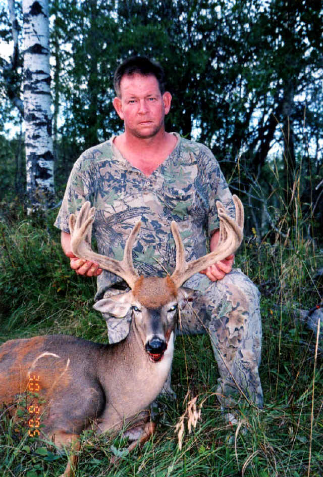Roger Roulette from Texas with trophy whitetail at Echo Lake Hunts in Saskatchewan
