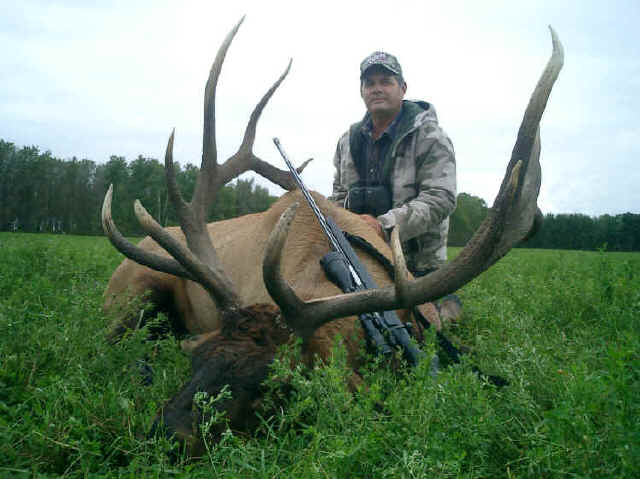 Terry Rydell from Texas with trophy elk at Echo Lake Hunts in Saskatchewan