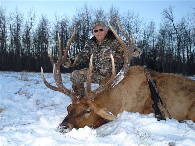 Charles Butler from New Mexico with trophy elk at Echo Lake Hunts in Saskatchewan