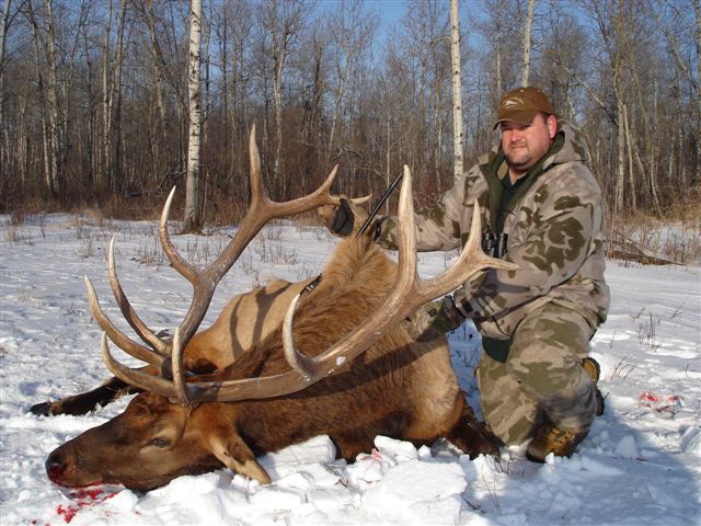 Mark Dalton from Utah with trophy elk at Echo Lake Hunts in Saskatchewan
