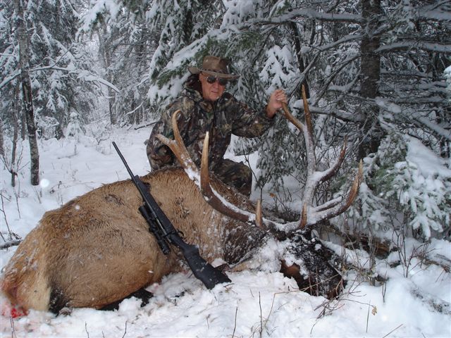 Richard Caffroy from Arizona with trophy elk at Echo Lake Hunts in Saskatchewan