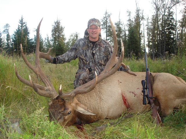 Chris Widener from Ohio with trophy bull elk at Echo Lake Hunts in Saskatchewan