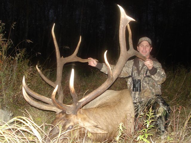 Jorge Cardenas from Mexico with trophy bull elk at Echo Lake Hunts in Saskatchewan
