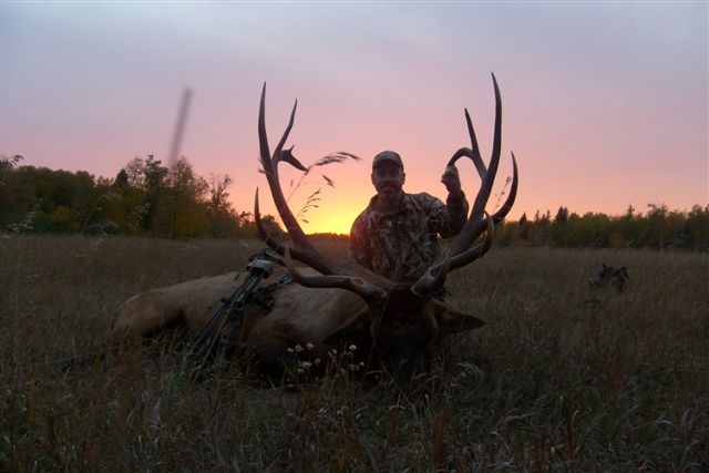 Jeff Zimmerer from Texas with trophy bull elk at Echo Lake Hunts in Saskatchewan