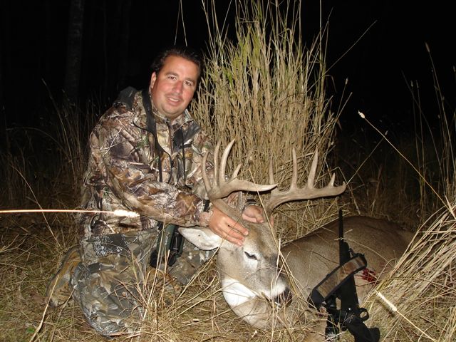 Julio Gomez Jr from Mexico with trophy deer at Echo Lake Hunts in Saskatchewan