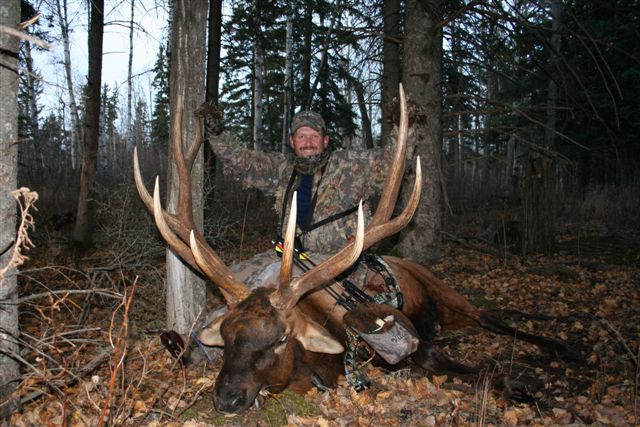 Kevin Neal from Iowa with trophy bull elk at Echo Lake Hunts in Saskatchewan