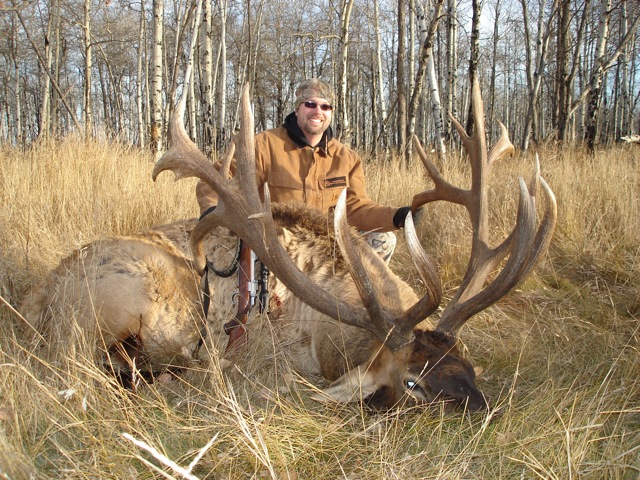 Russell Rankin from Oklahoma with trophy bull elk at Echo Lake Hunts in Saskatchewan