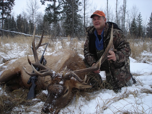 Jack Deetjen from Texas with trophy bull elk at Echo Lake Hunts in Saskatchewan