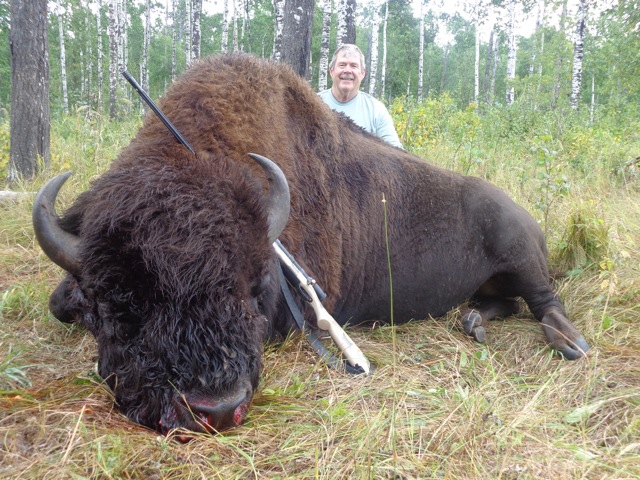 Pat Cannon from Colorado with trophy bison at Echo Lake Hunts in Saskatchewan