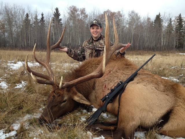 Steve Thomas from Tennessee with trophy bull elk at Echo Lake Hunts in Saskatchewan
