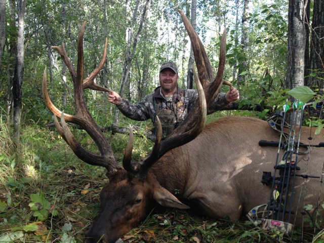 David Garlinghouse from New Mexico with trophy bull elk at Echo Lake Hunts in Saskatchewan
