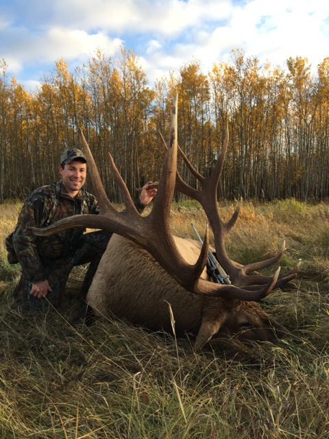 Rob Warden from Alaska with trophy bull elk at Echo Lake Hunts in Saskatchewan