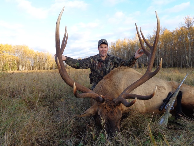 Rob Warden from Alaska with trophy bull elk at Echo Lake Hunts in Saskatchewan