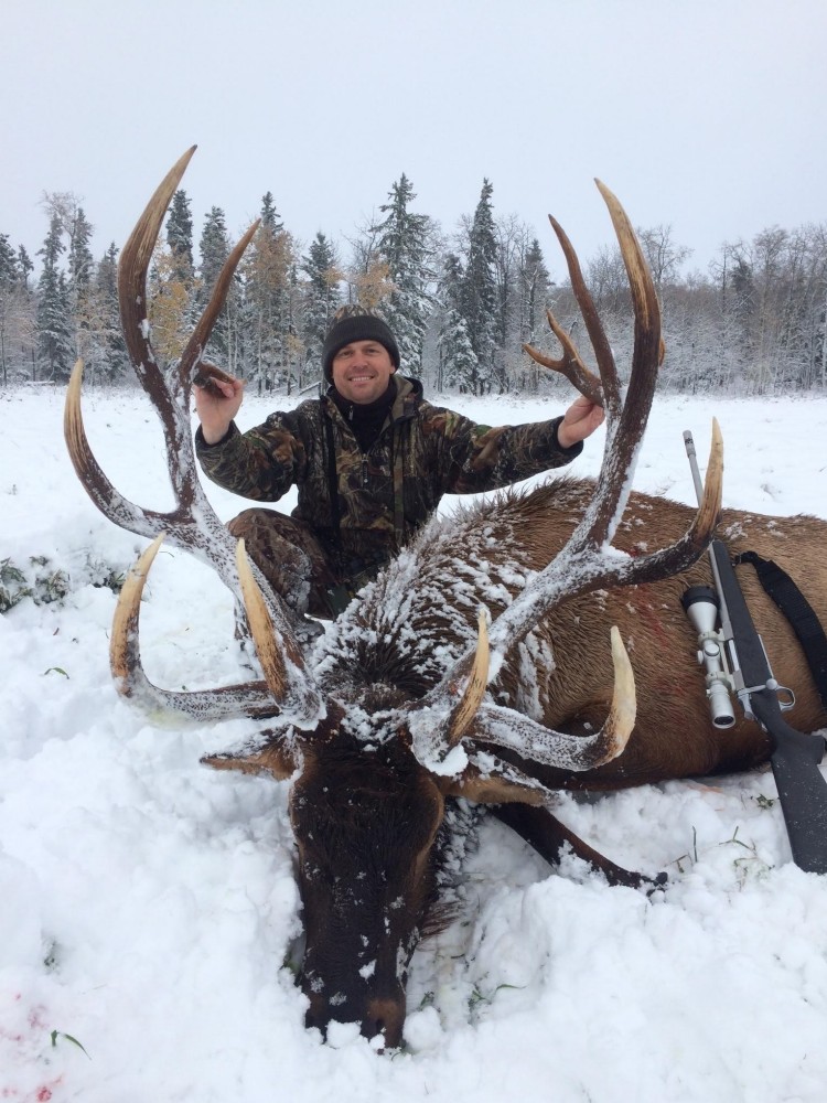Kevin Colbert from Tennessee with trophy bull elk at Echo Lake Hunts in Saskatchewan
