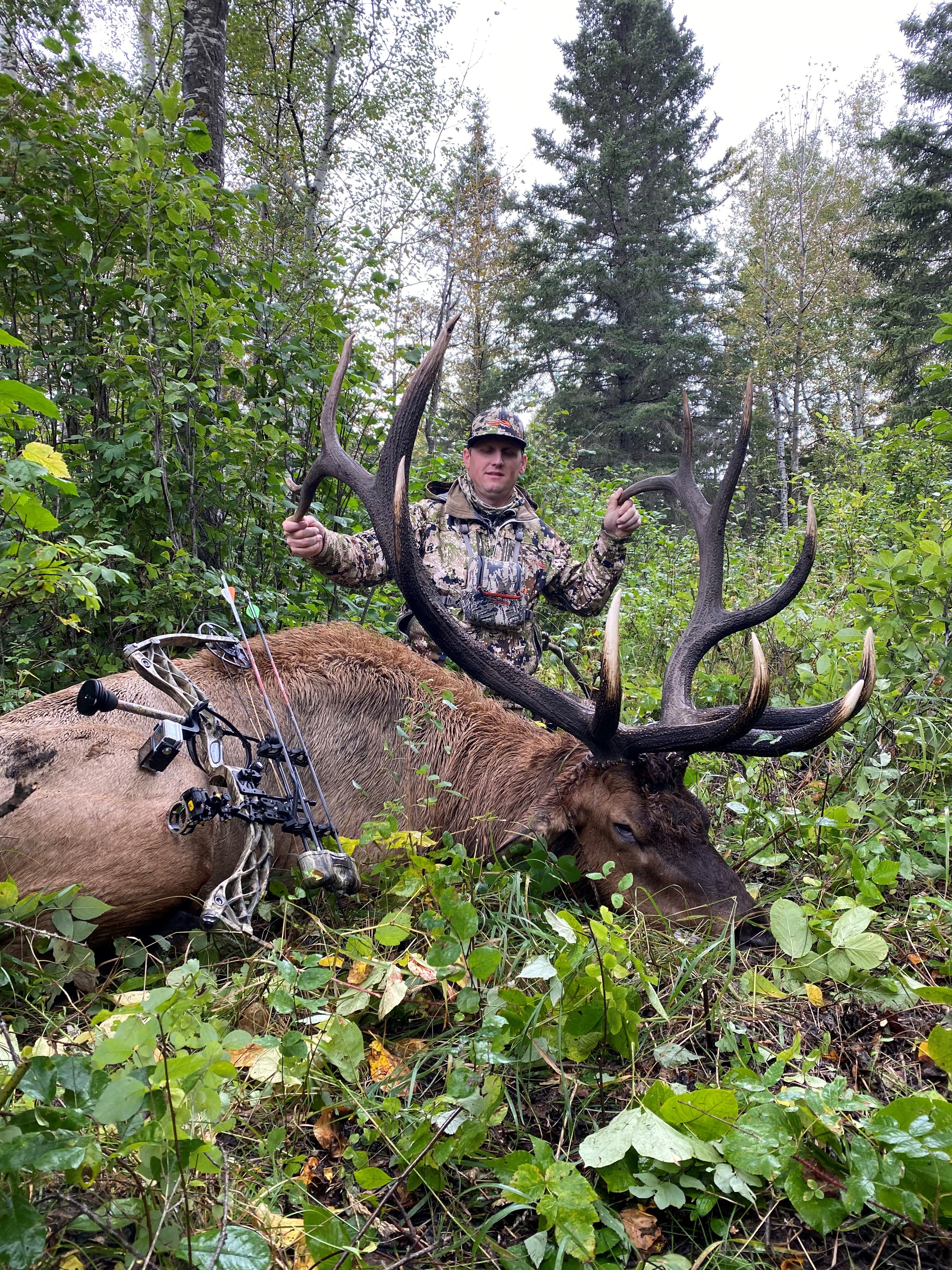 Jared Sweetin from Texas with trophy bull elk at Echo Lake Hunts in Saskatchewan