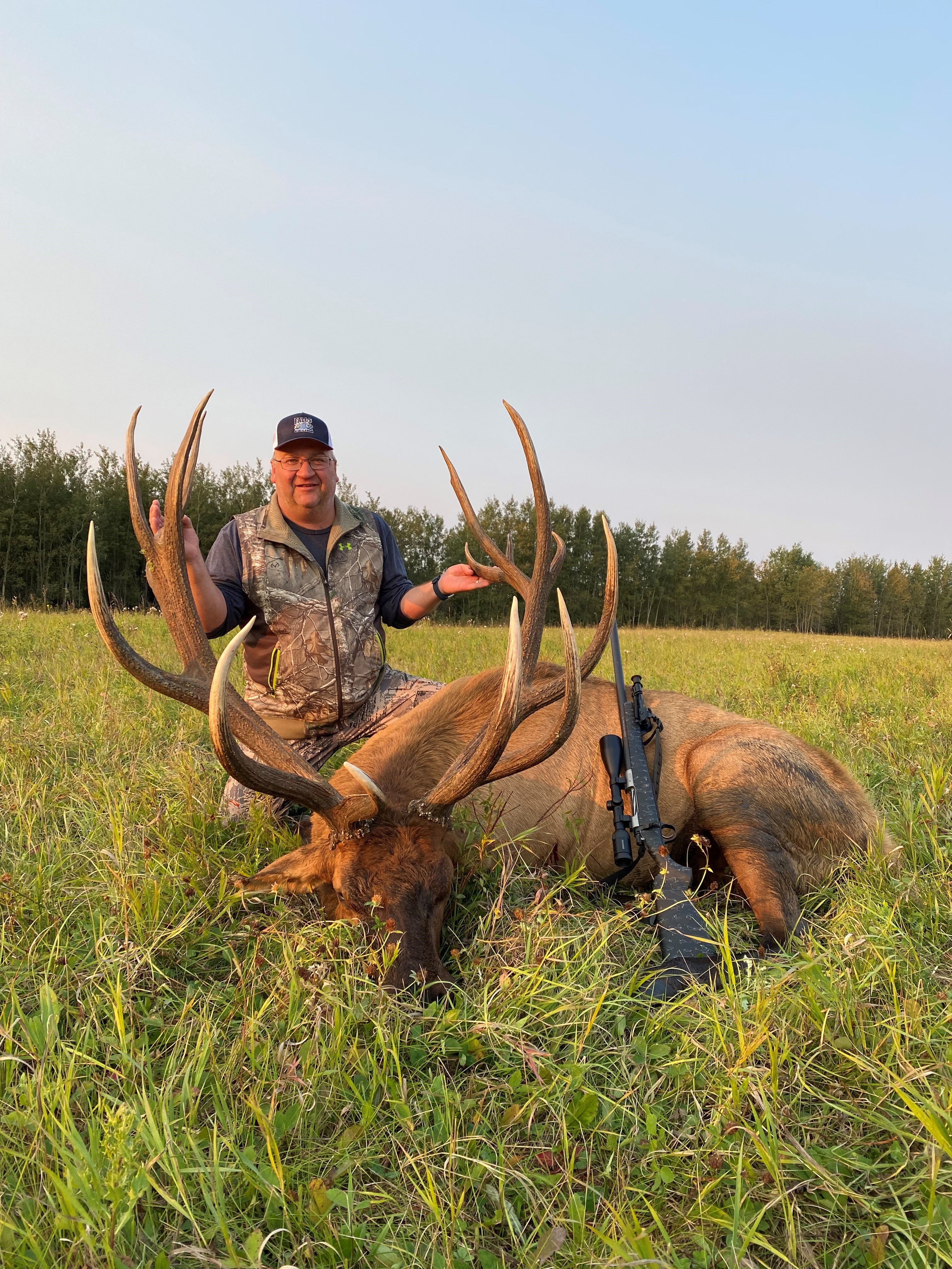 Joza Kralich from Montana with trophy bull elk at Echo Lake Hunts in Saskatchewan