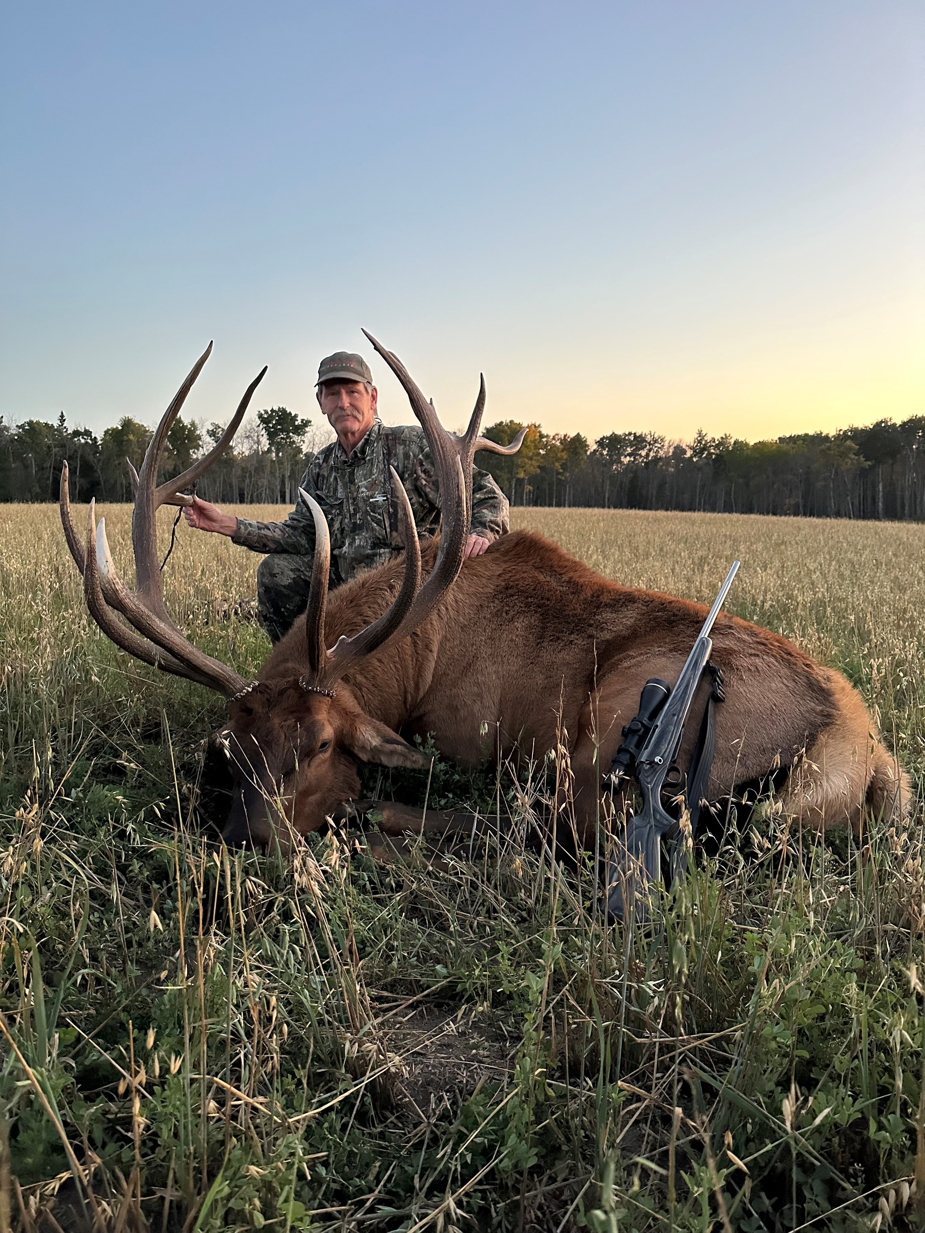 Steve Tylinski from Montana with trophy bull elk at Echo Lake Hunts in Saskatchewan