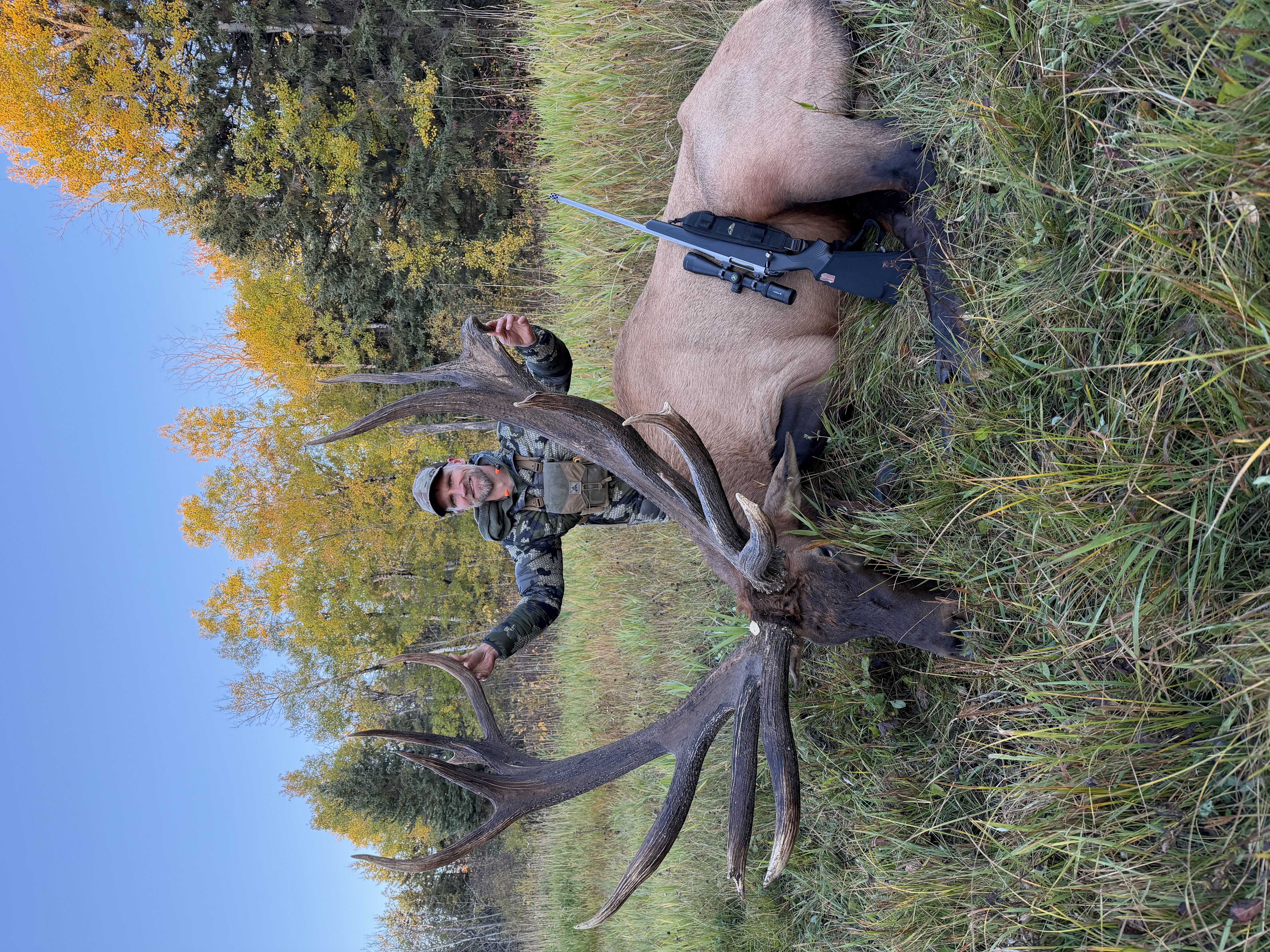 Nathon Anderson from Montana with a trophy bull elk at Echo Lake Hunts in Saskatchewan